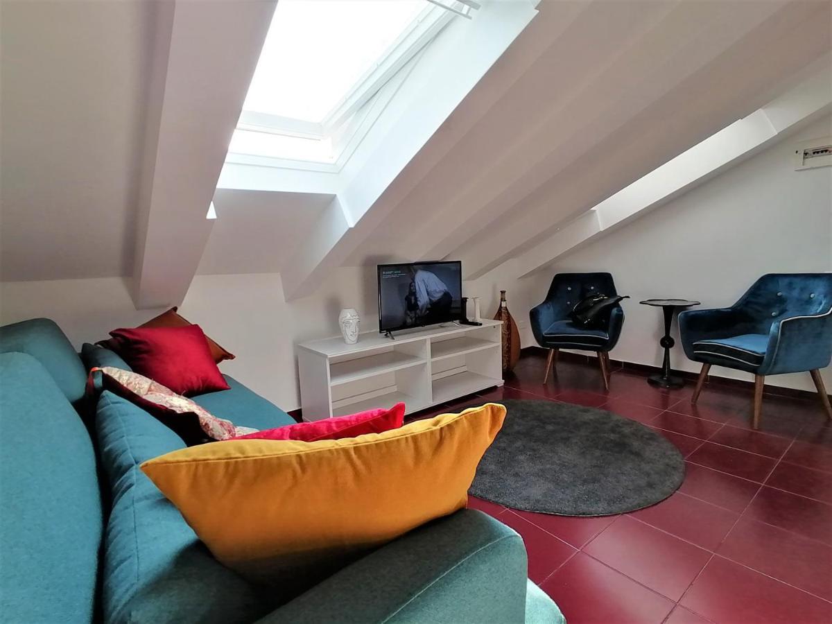 Mercanti Attic Version Apartment Milan Bagian luar foto