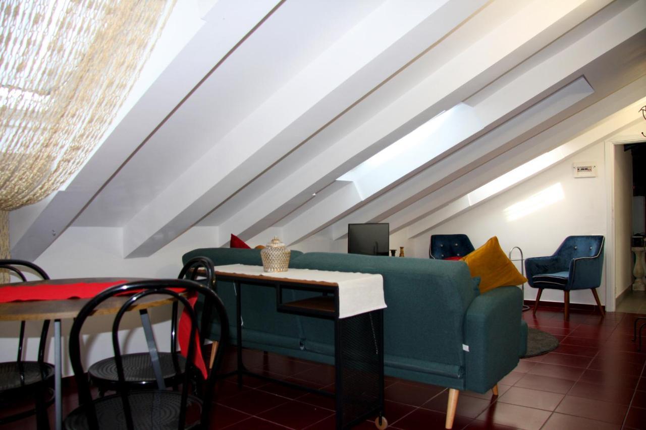 Mercanti Attic Version Apartment Milan Bagian luar foto
