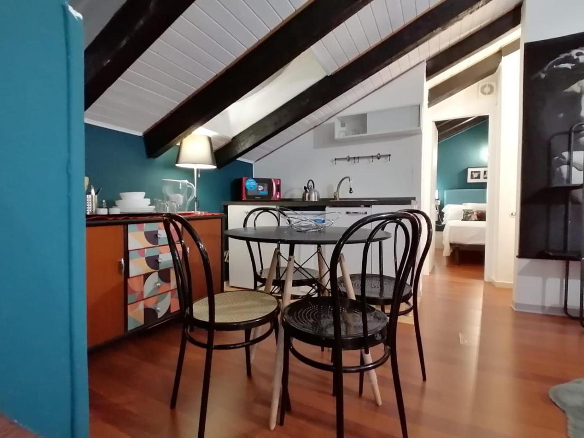 Mercanti Attic Version Apartment Milan Bagian luar foto