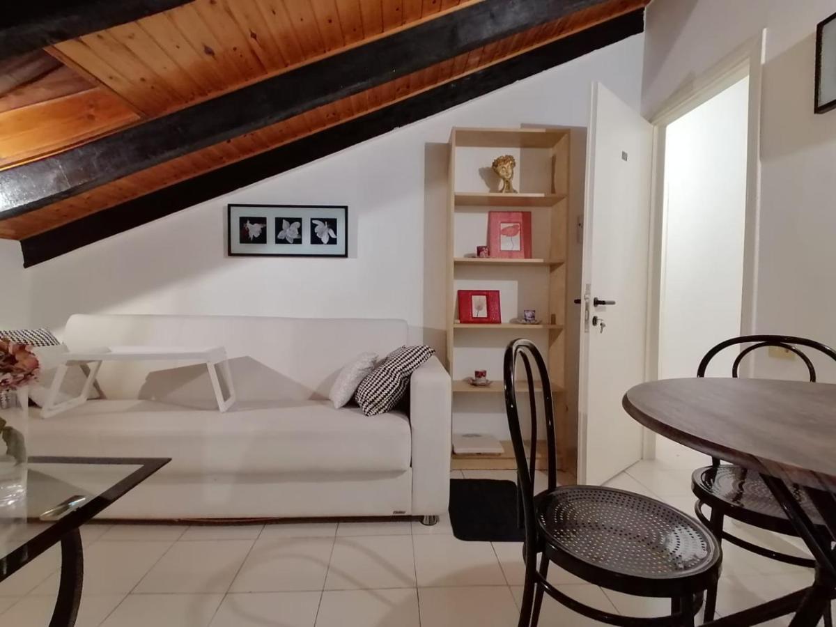 Mercanti Attic Version Apartment Milan Bagian luar foto
